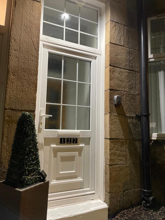 Hla Holytown Apartment Mossend Exterior photo